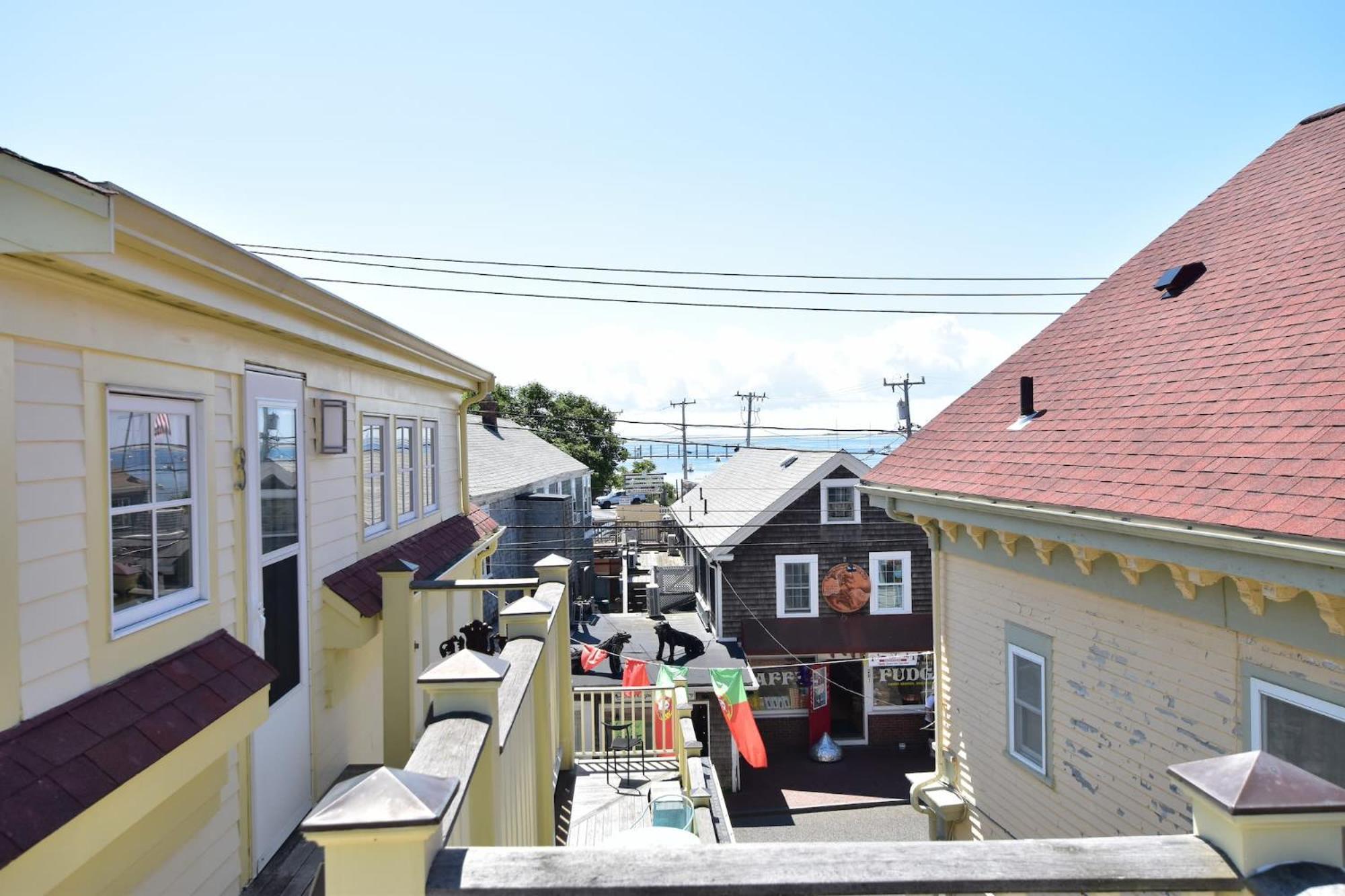 Center Of Town Steps Away Private Deck Lägenhet Provincetown Exteriör bild